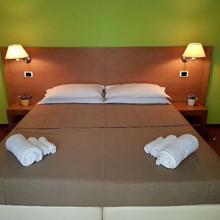 Hotel Bologna Rimini Eksteriør bilde