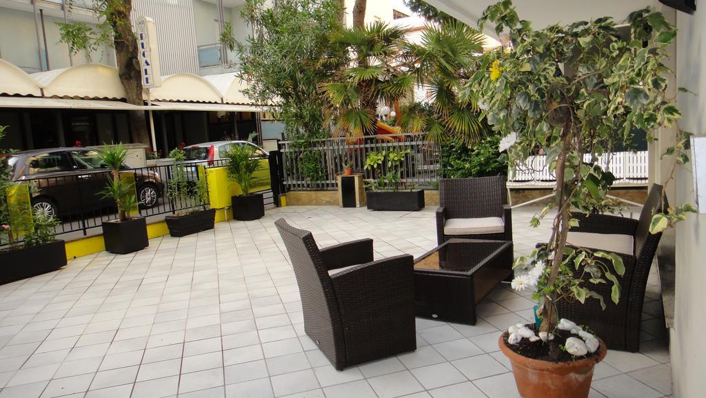 Hotel Bologna Rimini Eksteriør bilde