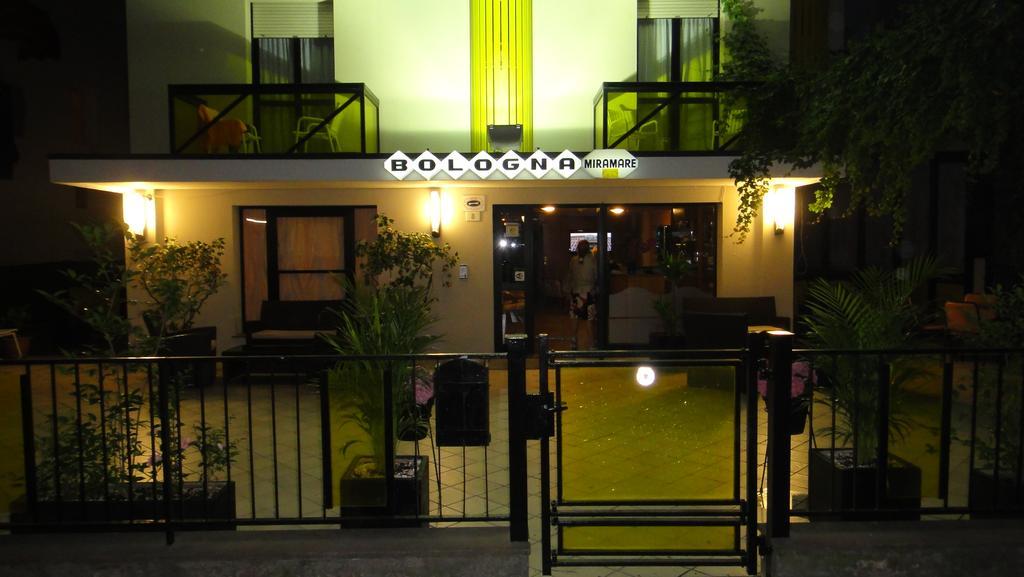 Hotel Bologna Rimini Eksteriør bilde
