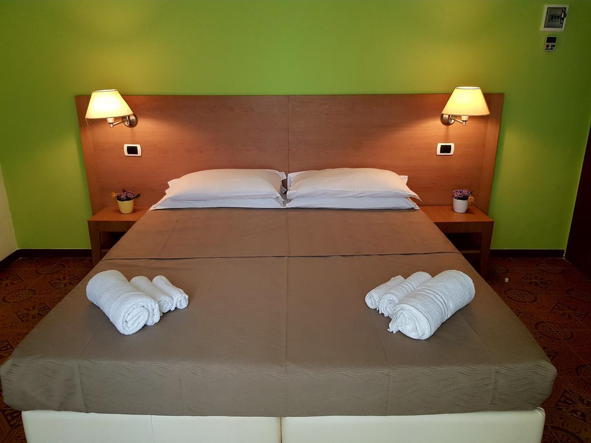 Hotel Bologna Rimini Eksteriør bilde